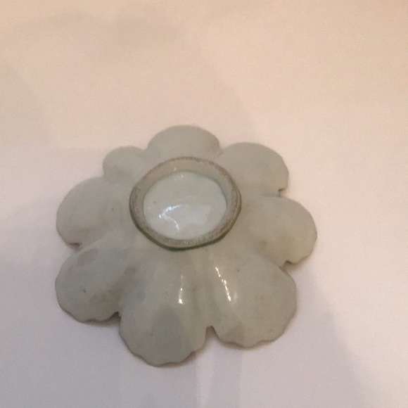 Plate - Picture 2 of 3